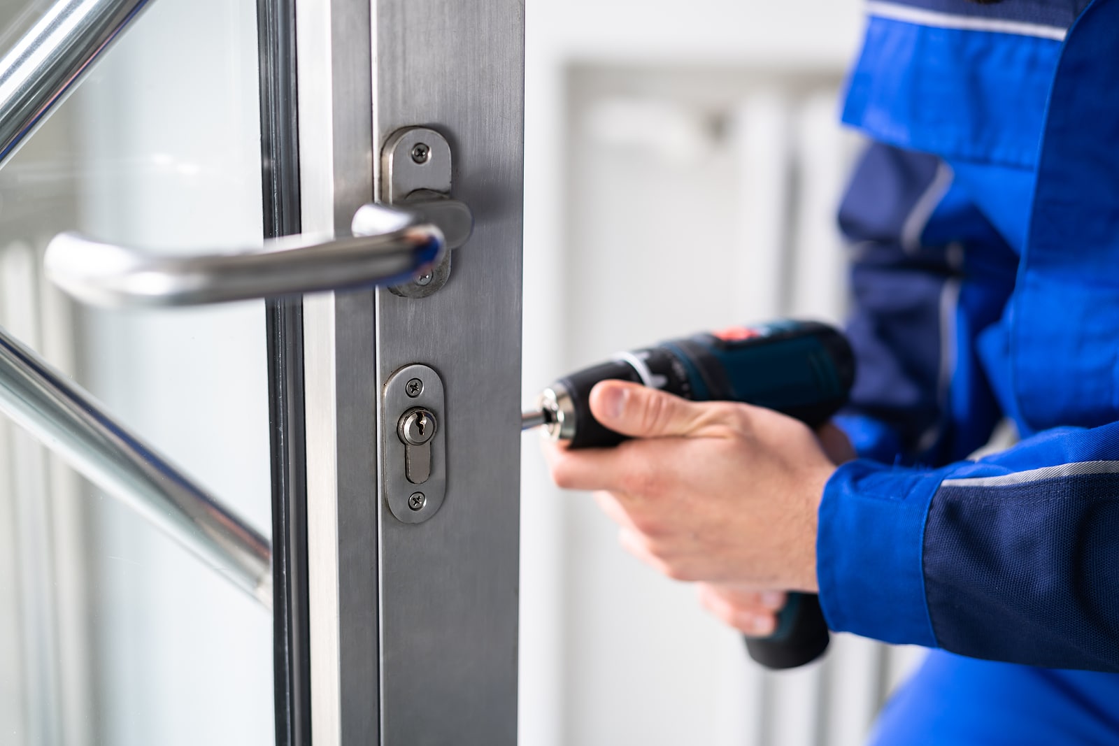 locksmith to change house locks in indianapolis